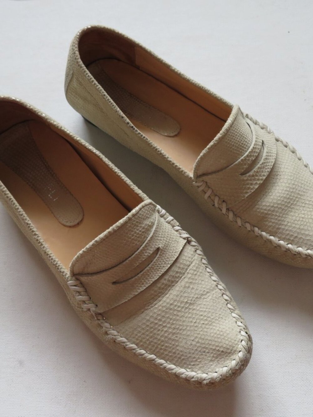 Vaneli Slip On Loafers Metallic White Ivory Women's 8 M - Picture 2 of 11